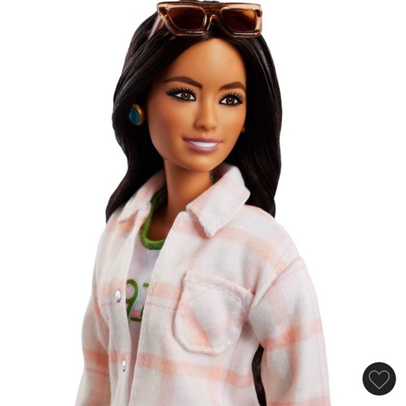 Joanna Gaines Barbie Doll - Picture 5 of 5